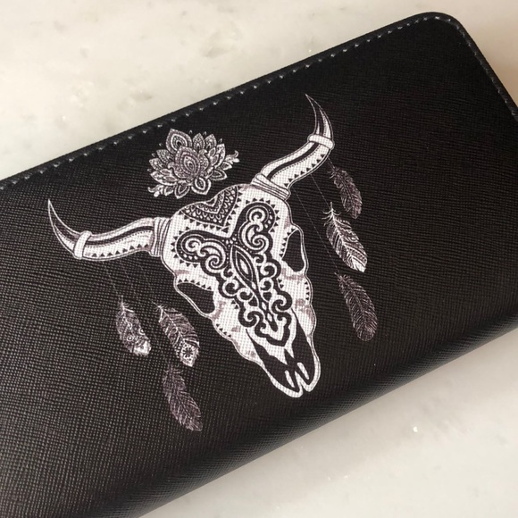 Bohemian Skull Wallet - Picture 4 of 5